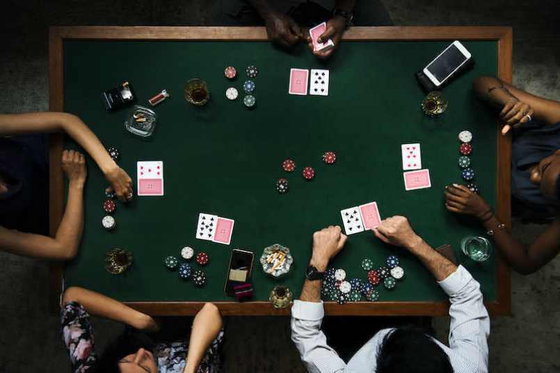 Game bài poker ngày càng được nhiều người chơi để mắt đến.