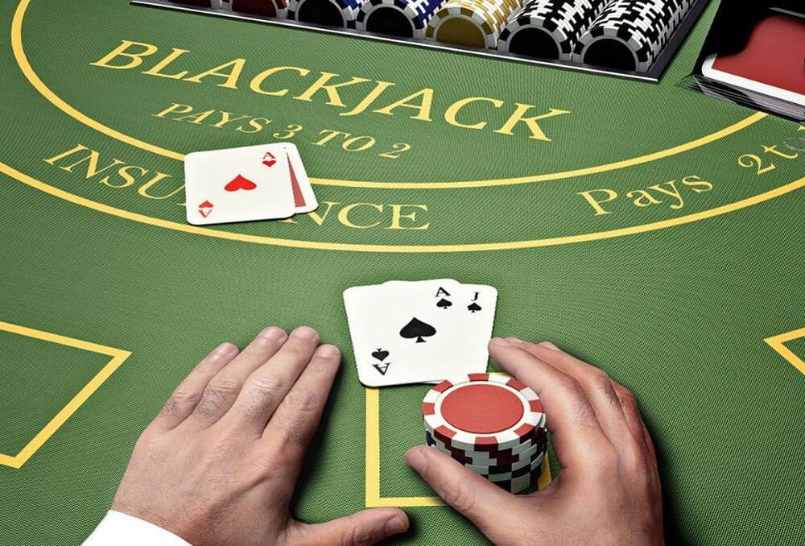 Blackjack là game bài hot nhất tại các casino trực tiếp cũng như nhà cái trực tuyến.